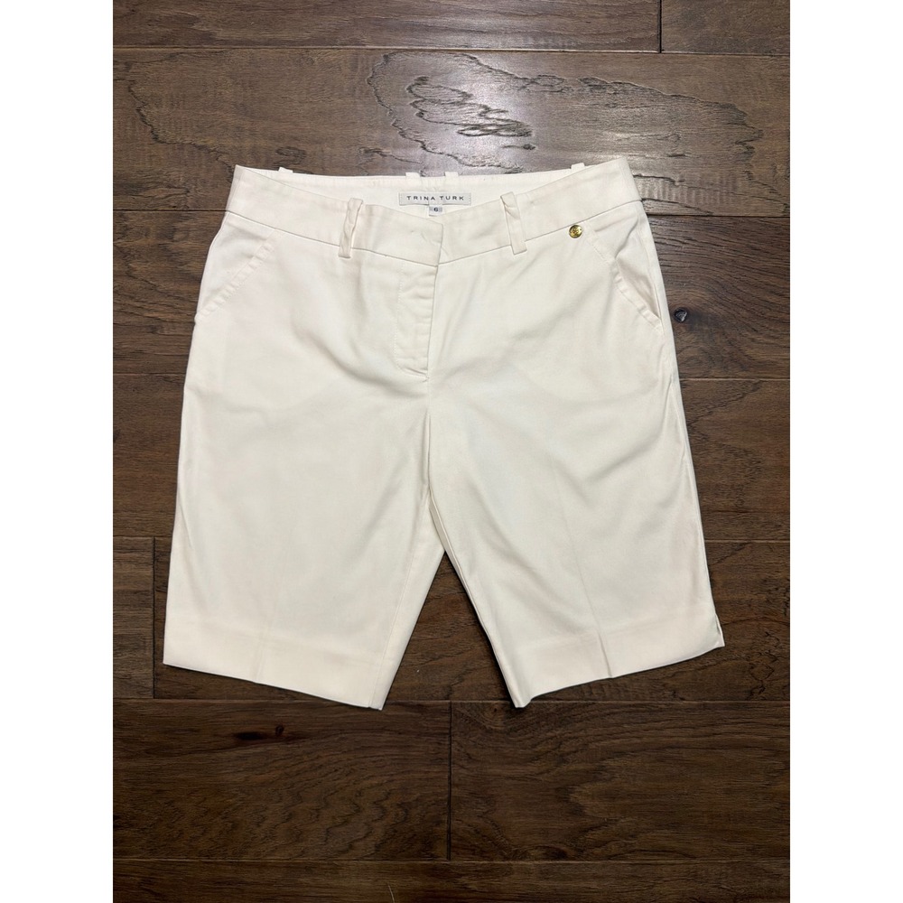 Trina Turk Bermuda Shorts Womens 6 White Cotton Stretch Tailored Summer Classic